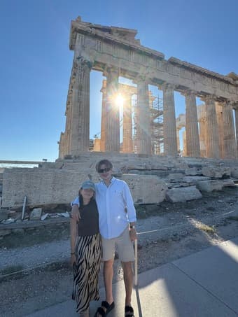 Couple looking for apt/shared space 1