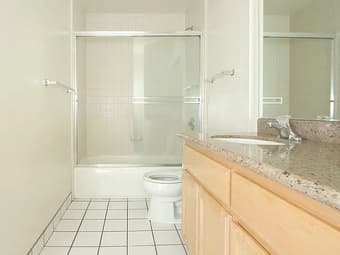 Spacious 1B Sublet starting July near Cal Ave, walkable to Stanford 3