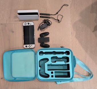 Nintendo Switch OLED Model + acessories - 64GB - White 1