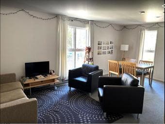 1 Bedroom in 4 person Rains Appartment. All girls! 1