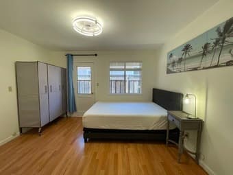 Two studio-style furnished bedrooms near Mountain View Caltrain 3